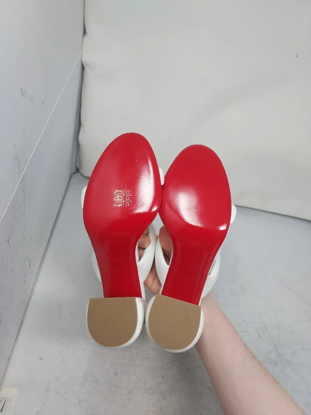 CHRISTIAN LOUBOUTIN White Inflama Sab Black Block Heel Sandal - Picture 2 of 13